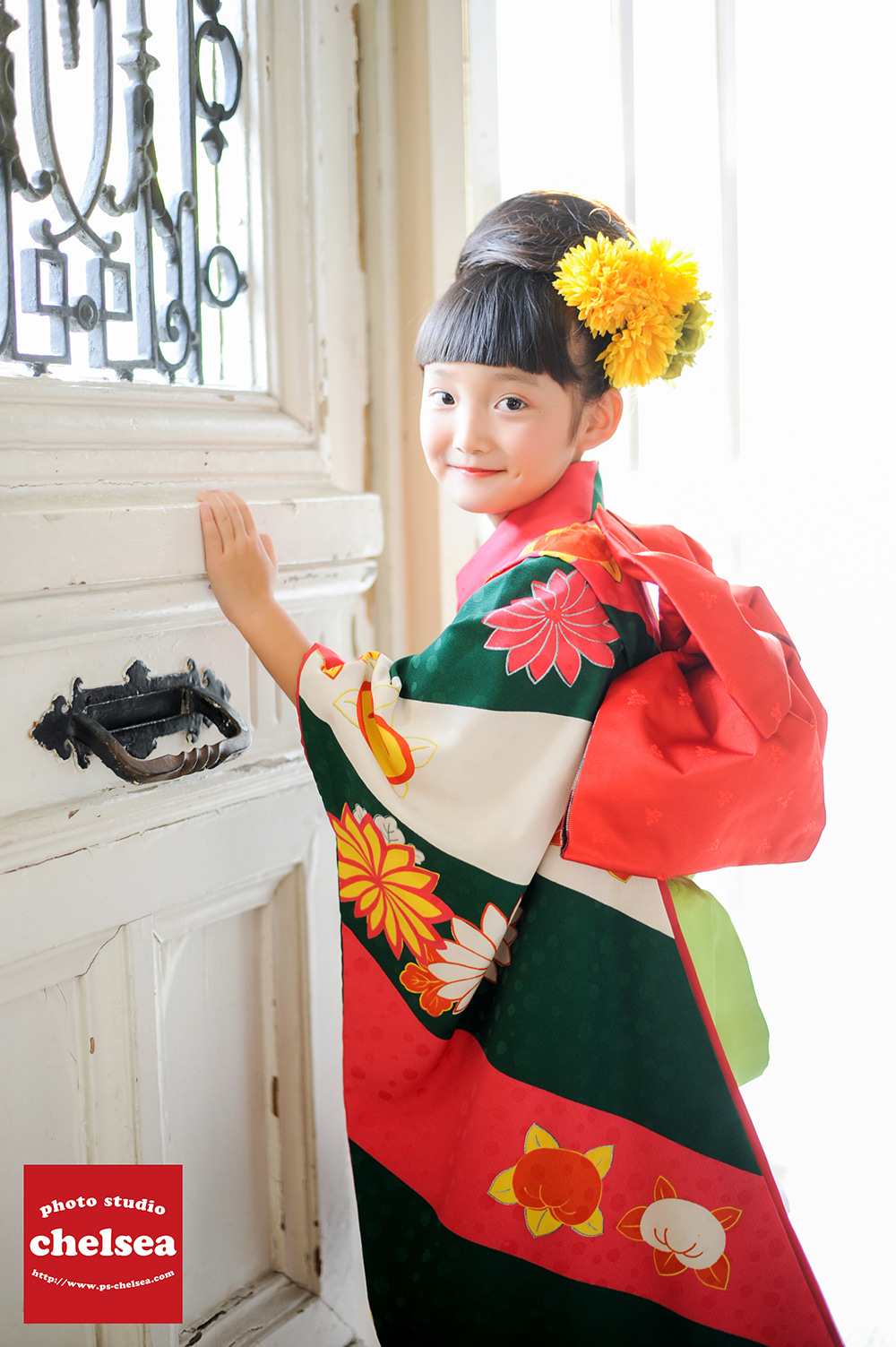 モダンアンテナのお着物 可愛い七五三7歳 フォトスタジオチェルシー埼玉県入間市のおしゃれな写真館