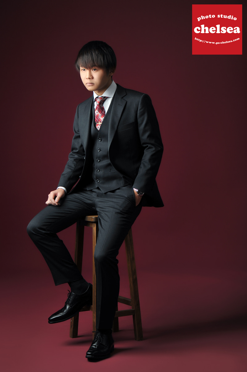 成人式の記念写真 男性はスーツも人気 フォトスタジオチェルシー埼玉県入間市のおしゃれな写真館