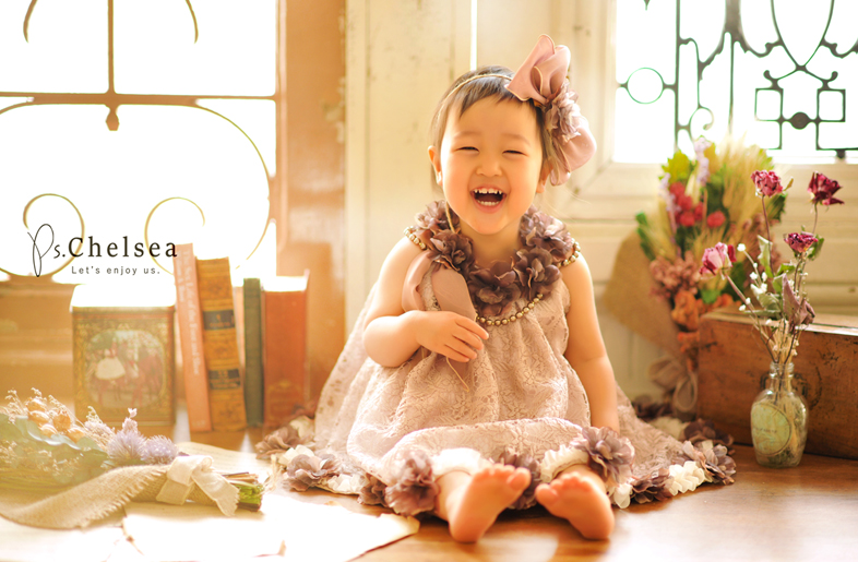 可愛い新作ドレスを紹介 ２歳バースデーフォト フォトスタジオチェルシー埼玉県入間市のおしゃれな写真館